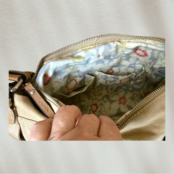 Fossil vintage Tan Canvas Crossbody Handbag  Shoulder Bag Adjustable Strap - Picture 11 of 14